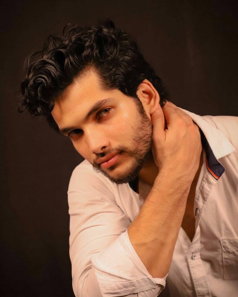 Shrikant Giri SRV STUDIO FOUNDER